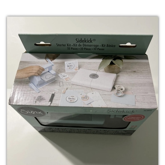 Sizzix Sidekick Starter Kit Light Blue 663844 - 22 Piece Starter Kit NEW. NIP - Picture 2 of 8